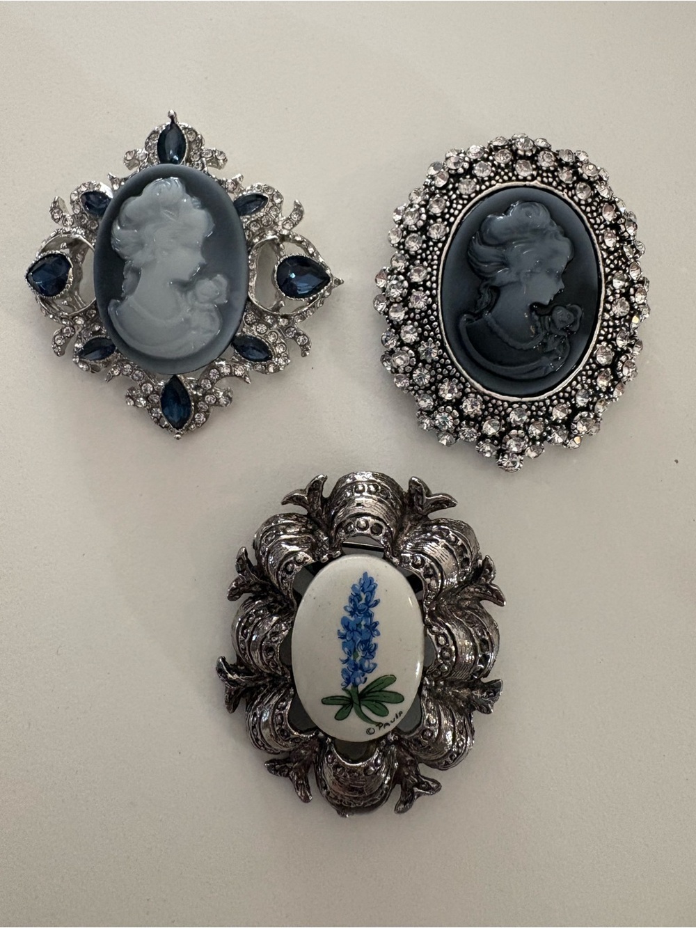 Vintage-Inspired Blue Cameo Brooches Set